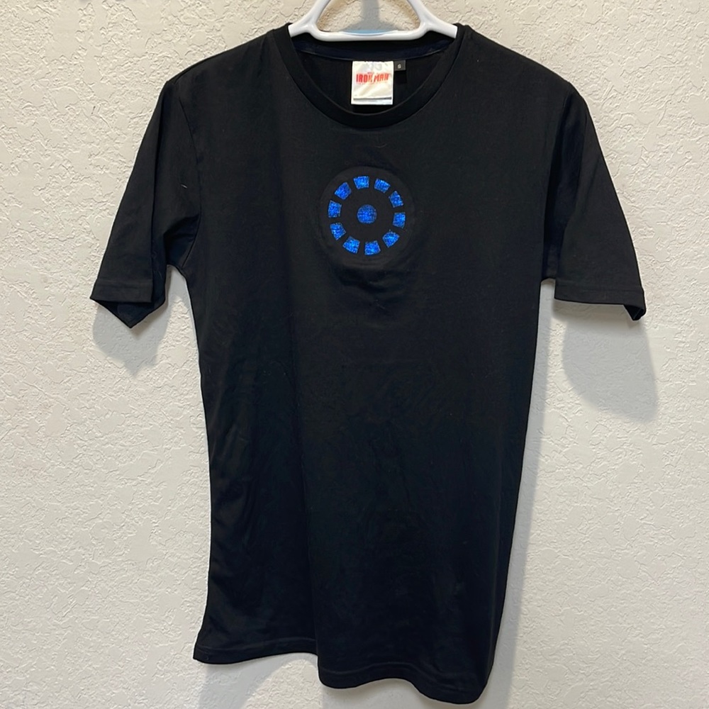 Marvel Iron Man Light Up Chest Black Shirt Size-Small